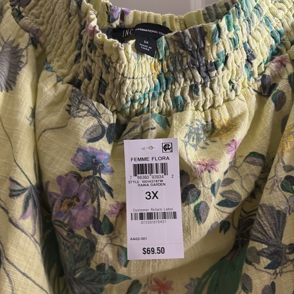 Brand new INC top - Picture 2 of 3